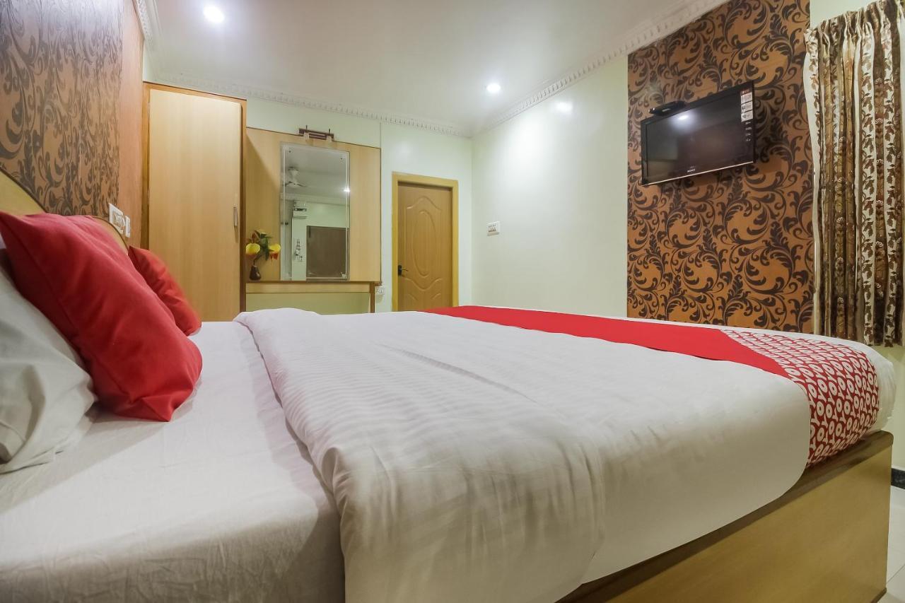 Oyo 70841 Hotel Anjali Residency Velur 外观 照片