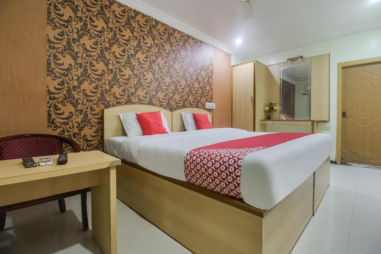 Oyo 70841 Hotel Anjali Residency Velur 外观 照片